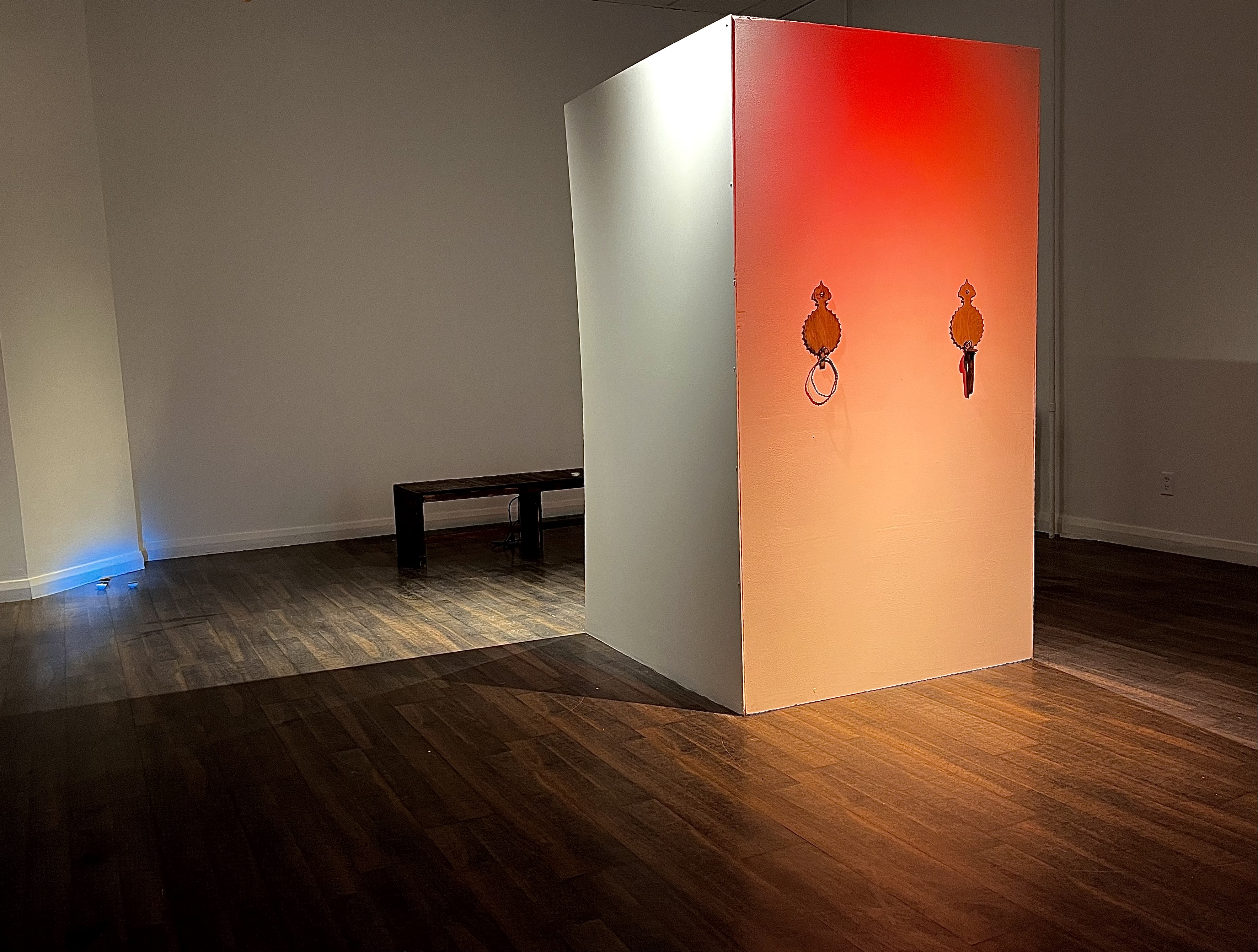 Reverberation of a Silent Latch